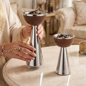 Brûleur d'encens islamique argenté avec accents de pierres rouges, support électrique pour Bakhoor, diffuseur de parfum d'intérieur, porte-encens islamique de luxe - Product Image 4