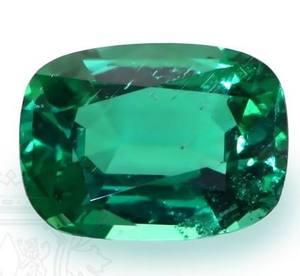Esmeralda Verde de Calidad Superior en Forma de Cojín, Gema Suelta, Tamaños Personalizados para Producción de Joyería y Artesanía - Product Image 1