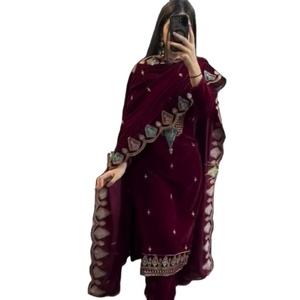 Robe Salwar en velours de viscose pure de style islamique avec col en V et ensemble dupatta pour femmes, vêtements ethniques - Product Image 1