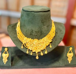 Parure de collier chaîne florale vintage en cuivre plaqué or avec pendentifs pour femme, bijoux de mariage, vente en gros, modèle n° 23075 - Product Image 4