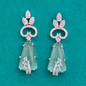 Pendientes de Aro Clásicos Americanos de Calidad de Exportación Kanhai Jewels con Baño de Rodio y Circonita, para Mujer, Aniversario 431576 - Product Image 3