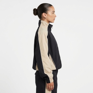 Chaqueta Deportiva para Mujer con Bloques de Color, Manga Larga, Cuello Alto, Cierre de Cremallera, Color Negro y Beige Sólido, Prenda Exterior de Poliéster para Otoño - Product Image 3