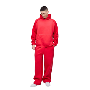 Conjunto Deportivo Rojo para Hombre con Capucha, Manga Larga, Color Sólido, Corte Holgado, Sudadera Informal con Bolsillos Laterales y Pantalones Deportivos con Cintura Elástica - Product Image 1