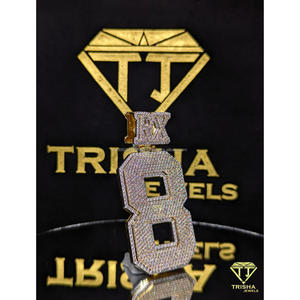 จี้ป้ายทะเบียนรถยนต์แบบกำหนดเองรุ่น “RX 8” ประดับเพชรเลี้ยงในห้องปฏิบัติการ ตัวเรือนเงินแท้ 925 สำหรับผู้ชาย โดย Trisha Jewels - Product Image 2