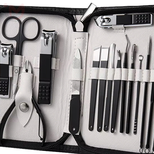 Kit de manucure en acier inoxydable 7 en 1, ensemble d'outils portables avec coupe-ongles, ciseaux et pinces dans un sac noir - Product Image 5