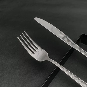 High-quality steel cutlery <b>set</b> with designer handles ensures strength and shine Suitable for home and professional use - Product Image 4