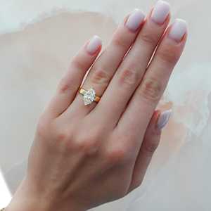 Bagues de fiançailles solitaires en diamant 2 carats, taille marquise, cultivé en laboratoire, serti à griffes, minimaliste, bande épaisse de 3,5 mm, bijoux fins en or massif 14K 18K - Product Image 2