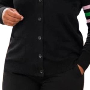 Cardigan noir pour femme, boutonné sur le devant, à manches longues, pull décontracté, tricot tendance avec détail rayé sur les manches, vêtements chauds pour femmes - Product Image 3