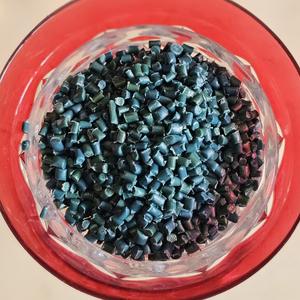 Prix des tuyaux HDPE100 en Thaïlande, granulés de masterbatch naturel, résine de film soufflé, matière première durable par tonne, résine recyclée - Product Image 1