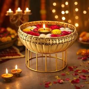 Elegant <b>Home</b> Metal Urli Bowl Vintage Finish Floating Diya Flower Decorative Bowl for <b>Temple</b> Use - Product Image 4
