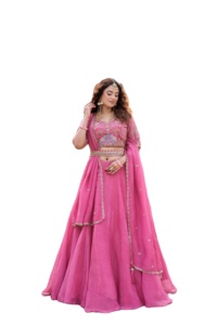 Lehenga Choli Moderno de Seda Crujiente con Lentejuelas y Bordado de Hilo, de Secado Rápido, para Bodas, Incluye Dupatta - Product Image 2