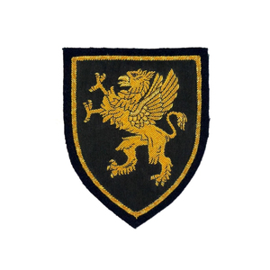 Badges de blazer en métal brodés à la main de haute qualité avec épingle de sûreté pour vêtements et chapeaux - Product Image 4