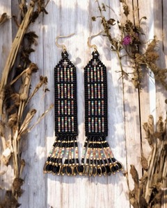 Boucles d'oreilles artisanales pour femmes, boucles d'oreilles pendantes à perles, bijoux bohèmes pour femmes, pour la mode et les occasions spéciales. - Product Image 2