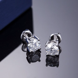 Boucles d'oreilles rondes en or blanc pour femmes, diamants de couleur D, certifiés IGI, style classique de fiançailles - Product Image 1