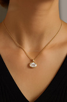 Pendentif Breloque Solitaire Moissanite Coupe Ovale, Sertissage Clos, en Argent Sterling 925 Plaqué Or/Argent, Style Minimaliste pour Homme, Idéal Soirée