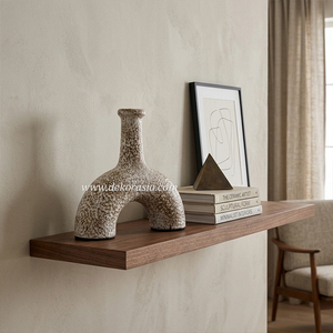 Vase en céramique terracotta artisanal de qualité supérieure pour la décoration intérieure et la mise en scène de maisons modernes et rustiques - Product Image 4