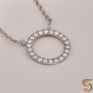 Collar con Colgante Circular de Oro Blanco Sólido de 10K con Diamante Cultivado en Laboratorio, Collar Minimalista con Halo de Diamantes, Collar Circular Abierto - Product Image 4