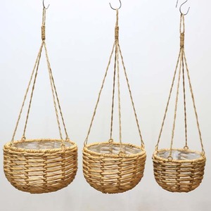 กระถางแขวนเหล็กทรงใหม่ ดีไซน์ผักตบชวา พร้อมซับในพลาสติก - Product Image 5
