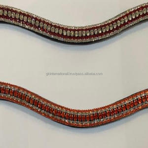 Vente en gros d'équipement pour chevaux Exportateur 100% Bande de front de cheval en cuir véritable avec 5 rangées de strass et de cristaux décoratifs - Product Image 5