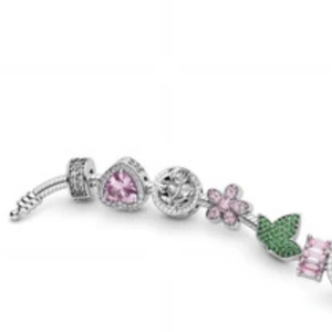   Bracelet à breloques de luxe pour femme, élégant, vert, rose et doré, bijou de mode, accessoire de poignet stylé - Product Image 3