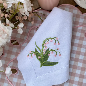 Serviettes colorées brodées à la main personnalisées, serviettes en lin faites à la main, serviettes florales cadeau de mariage, décor de Table à la main, Housew - Product Image 4