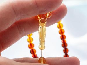 Tasbih de Resina Artesanal para Oración Musulmana, Contador de Dhikr Duradero, Accesorios Islámicos Hechos a Mano con Forma de Búho y Tema de Ángel - Product Image 5