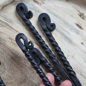 Pasador de Pelo Vikingo de Hierro Forjado Artesanal, Estilo Medieval Rústico, Marlin Spike, Forjado a Mano - Product Image 5