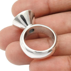 Anillo Minimalista de Plata 925 con Cuarzo Rosa Natural de Corte Redondo, Diseño Unisex para Uso Diario, Estilo Boho - Product Image 3