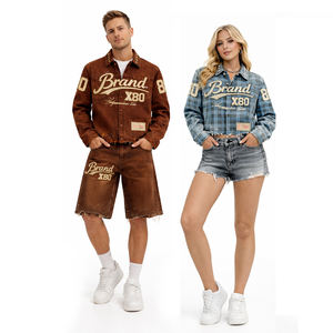 Ensemble veste et short en jean délavé vintage, logo personnalisé, streetwear homme femme, tenue deux pièces assortie, ensemble décontracté tendance usé - Product Image 2