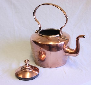 Bouilloire à thé en cuivre de qualité supérieure avec bec long et élégant, poignée latérale décorative en cuivre, couvercle assorti, corps arrondi - Product Image 2