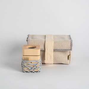 Ensemble brûleur d'encens en bambou design et unique avec motif rayé et sac de rangement en tissu pour une utilisation aromatique - Product Image 6