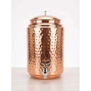 Distributeur d'eau en cuivre pur de qualité supérieure, réservoir 100 % martelé à la main avec robinet et verres, vaisselle ayurvédique pour la santé immunitaire - Product Image 6