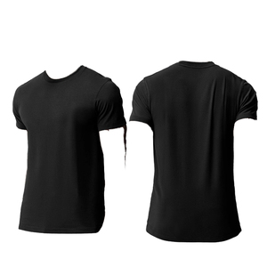 T-shirt à épaules tombantes en coton biologique durable de qualité supérieure, noir, coupe décontractée pour un confort ultime et un style streetwear. - Product Image 3