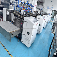 Machine automatique de collage de boîtes à colle thermofusible, applicateur de colle à pompe à piston pour l'adhésion des boîtes et la fermeture des cartons