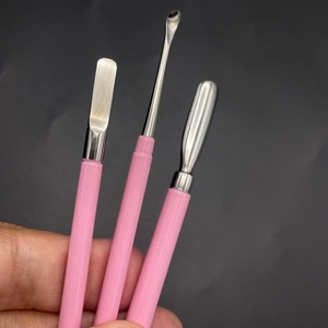 Kit de Manicura y Pedicura SAAR GLOBAL SURGICAL Clásico Rosa de Acero Inoxidable Duradero con Cortaúñas y Herramientas para Adultos - Product Image 5
