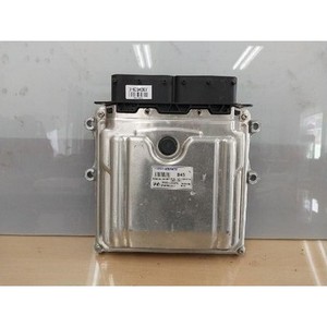Module de commande du moteur (ECU) Elantra AD 2016-2019 d'occasion GENUINE 391102BAZA - Product Image 1