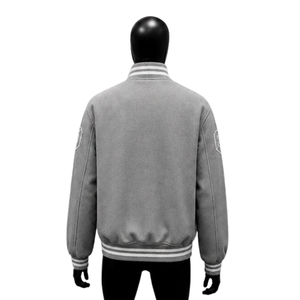 Blouson universitaire homme en laine grise premium 100 %, tendance, avec boutons en corne, élégant, respirant, col rabattable, coupe classique pour l'hiver - Product Image 2