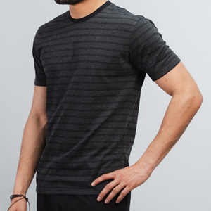เสื้อยืดผู้ชายผ้าคอตตอน 100% แบบ Worsted ขายส่ง ใส่สบายสำหรับฤดูร้อน บริการ OEM สินค้ามาใหม่ - Product Image 3