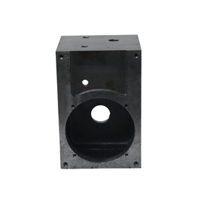 Bloc de boîtier personnalisé de qualité supérieure en fonte grise, procédé de fonderie au sable, usiné CNC - Product Image 1