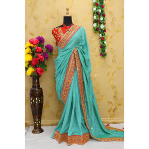 COLECCIÓN DE BODAS: SAREE DE SEDA ROYAL VICHITRA con BORDADOS DE HUELLA DE LENTEJUELAS, BORDAS MULTIPESADAS Y PALLU LATK EN TODA LA SUPERFICIE - Product Image 1