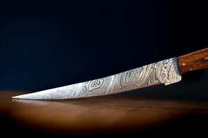 Couteau à fileter personnalisé fait main, nouveau modèle, lame en acier Damas, pointe traînante, 8/9 pouces, épaisseur 0,38 mm, manche en bois - Product Image 3