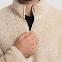Veste en polaire chaude avec doublure douce, construction confortable et fermeture éclair intégrale sur le devant
