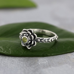 Bagues Fleur en Argent Sterling 925 avec Péridot Naturel, Pierre de Naissance pour Femme, Bijoux Vintage en Pierre Précieuse Verte pour Anniversaire d'Août, Vente en Gros - Product Image 4