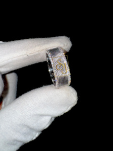 Diseño fino único Plata de Ley 925 Lab Grown Diamond Studded Wedding Band Unique Luxury Half Eternity Channel Set Anillo de regalo - Product Image 5