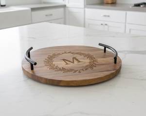 ถาดไม้กระถินพร้อมสลักชื่อส่วนตัว |   ของขวัญสลักลายสำหรับบ้าน - Product Image 2