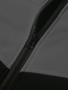 Ensemble de jogging décontracté pour homme en polyester respirant, avec capuche, fermeture éclair intégrale, poches latérales et ourlet fendu, idéal pour l'automne - Product Image 5