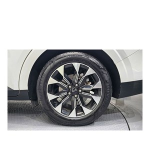 Kia Carnival Noblesse 2021 de 9 Plazas con Caja de Cambios Automática, Asientos de Cuero, Volante a la Izquierda, 114,725 km, Combustible Diésel - Product Image 5