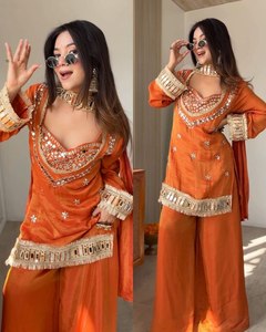 Conjunto Premium Fendy de Kurti y Sharara con Bordado de Espejo y Dupatta – Colección Festiva en NUEVO DISEÑO 2026 - Product Image 3