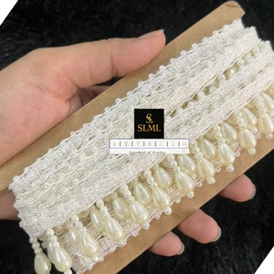 Adorno de encaje con cuentas de perlas de color marfil premium para decoración de sarees, lehengas y vestidos de novia, y muchos más para decoración. - Product Image 5
