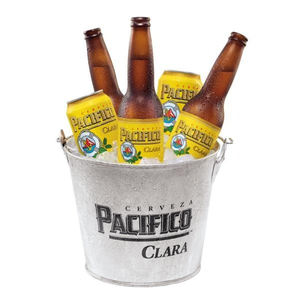 Cerveza Lager Mexicana Importada con Paacifico Clara, Sabor Limpio y Estilo de Elaboración Clásico - Product Image 3